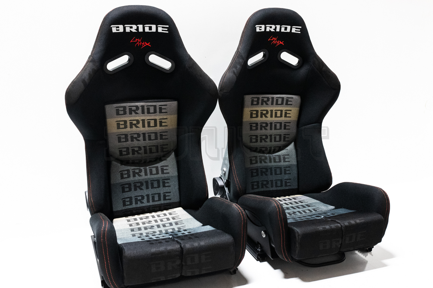 Bride Stradia II Style Black Fabric Gradation Reclinable Bucket Seat Carbon Fiber Back