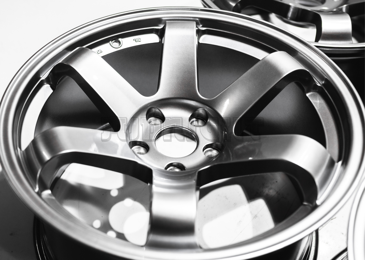 18" Gunmetal Rays TE37 Style Wheels (5x114.3) Staggered Set 18x8.5/9.5