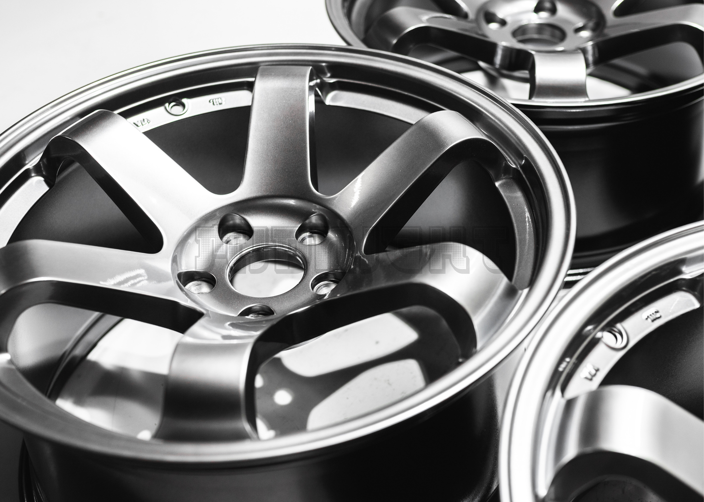 18" Gunmetal Rays TE37 Style Wheels (5x114.3) Staggered Set 18x8.5/9.5