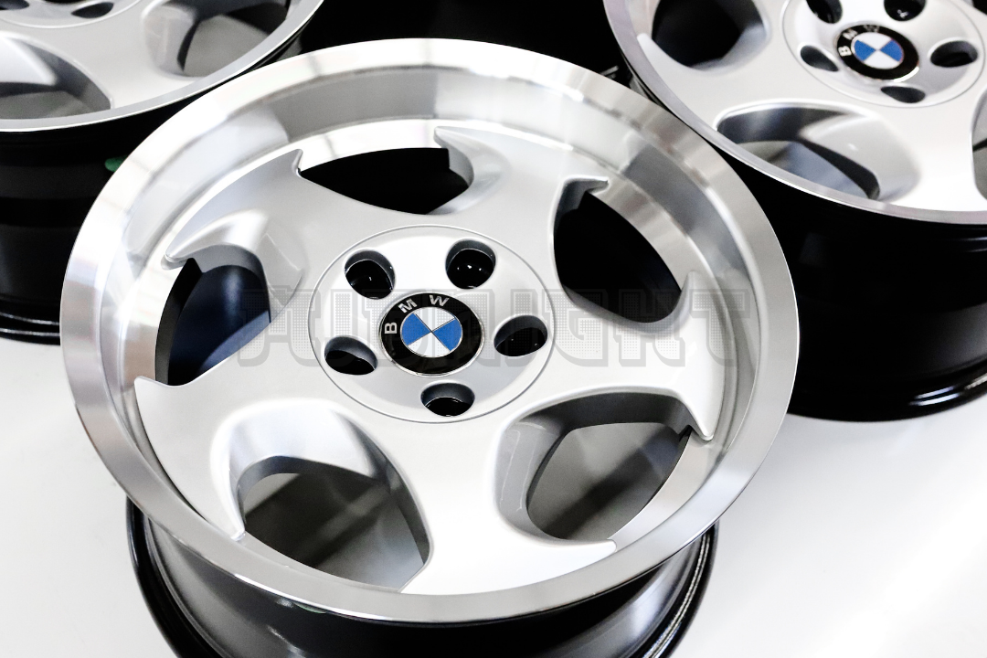 17"Silver Machined Lip Throwing Star Style Wheels Square Set (5x120)