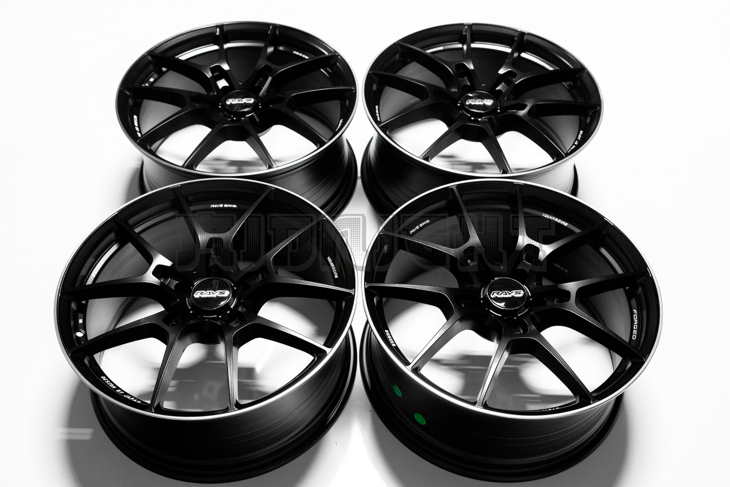 Volk Racing G025 Style 19" 8.5J +40 (5X114.3)