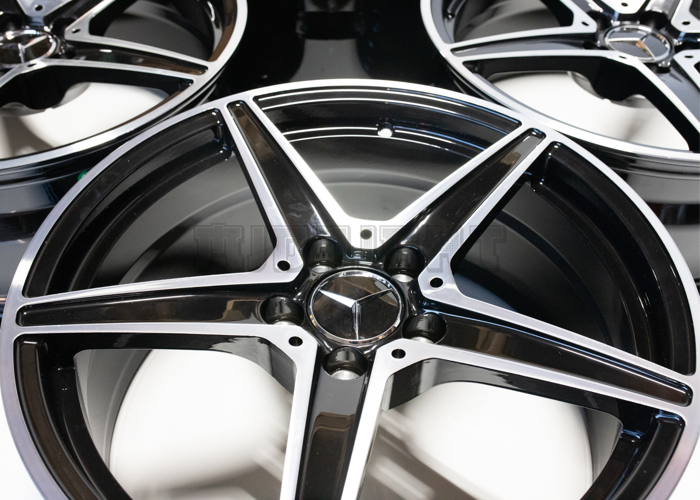 18" Gloss Black Machined Wheels For Mercedes Square Set (5x112)