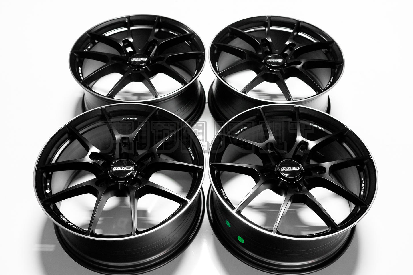 Volk Racing G025 Style 19" 8.5J +40 (5X114.3)