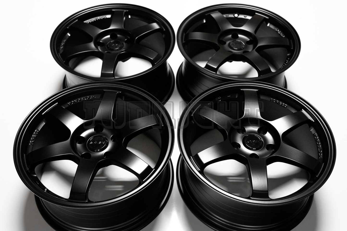 Volk Racing TE37 Saga Style 17" 8J +42 (5X112)