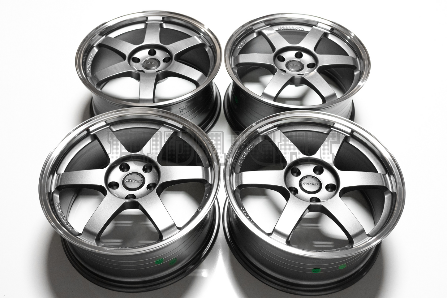 Volk Racing TE37SL Saga Style 18" 8.5J +42 (5X114.3)