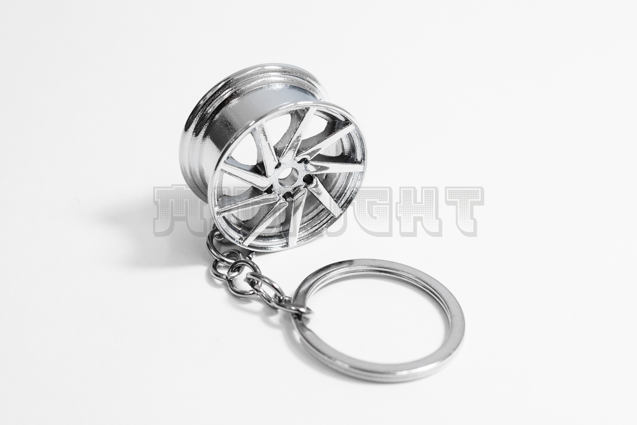 Chrome Wheel Rim Keychain – Metal Car Pendant – Unisex – Blue/Silver/Red/Green/Gold