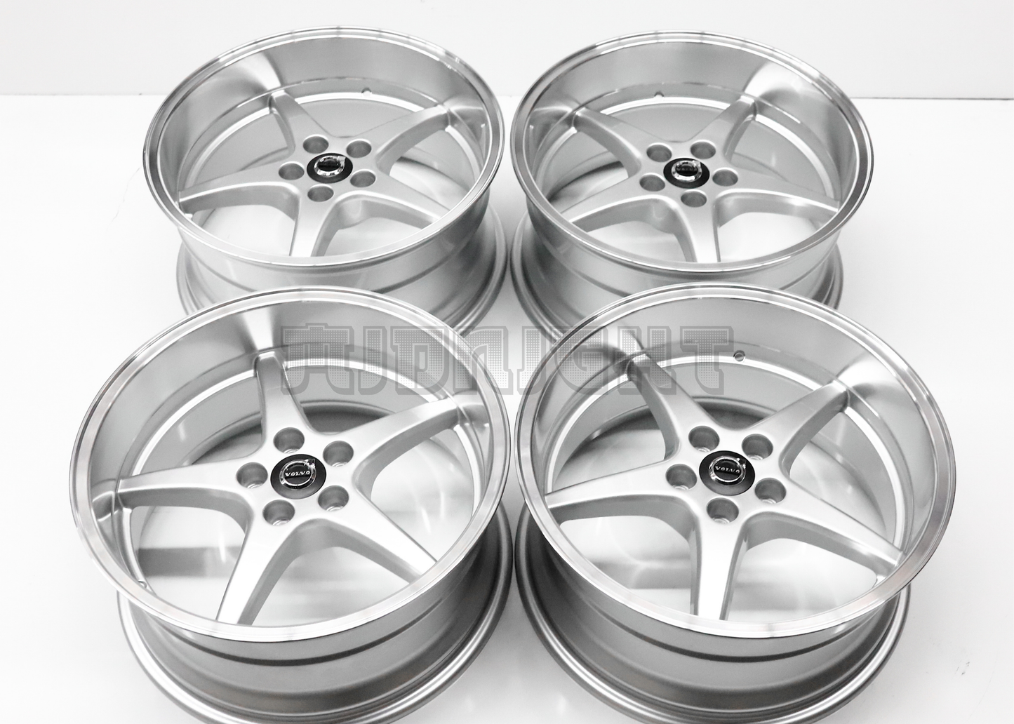 Silver Machined Lip Wheels For Volvo Squared Set