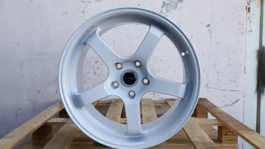 18" White Advan Racing GT Style Wheels Set of 4 18x8.5 +35 5x120