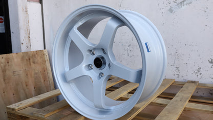 18" White Advan Racing GT Style Wheels Set of 4 18x8.5 +35 5x120