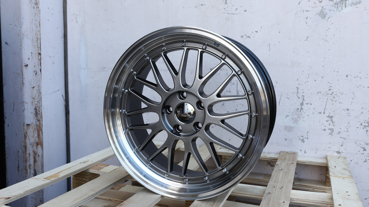 18" Hyper Black Machined Lip BBS LM Style Wheels Staggered Set 18x8.0 +33 / 18x9.0 +30 5x112