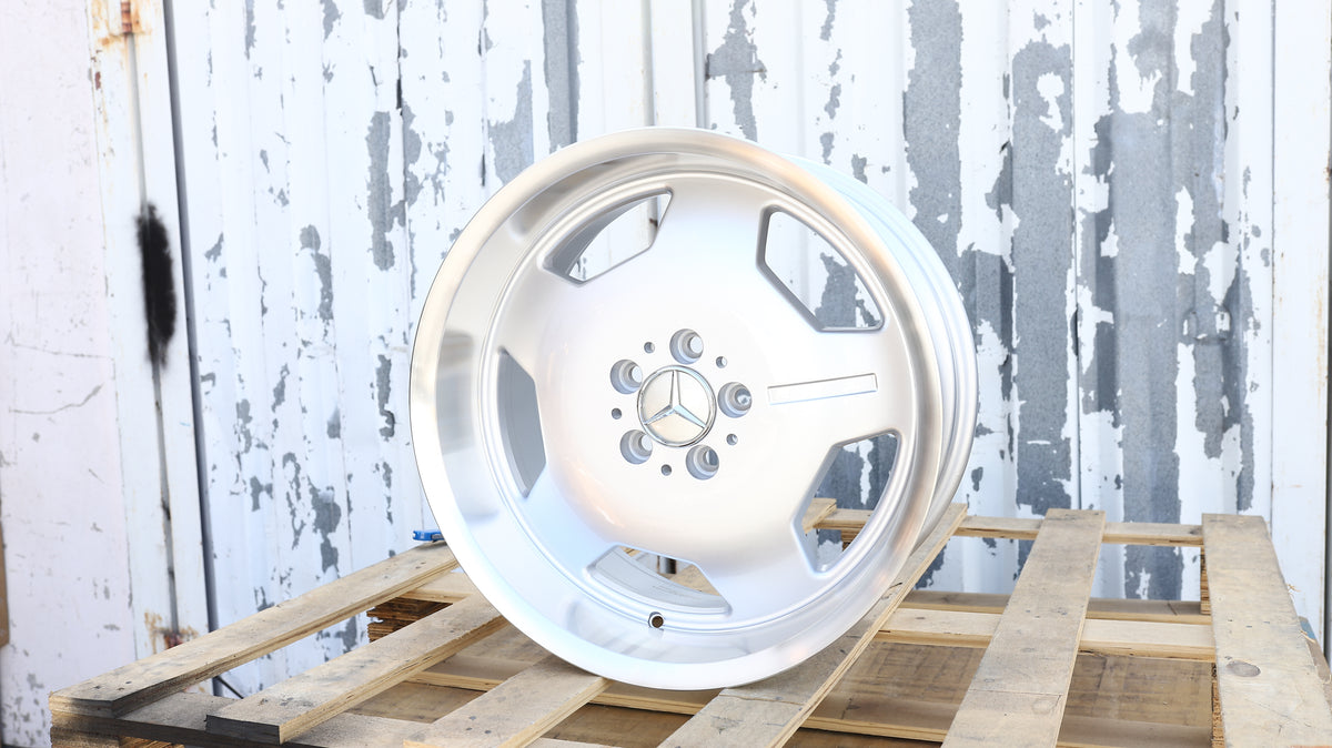 18" Silver Machine Lip Areo Classic + AMG Badge Style Wheels For Mercedes-Benz Staggered Set 18x8.0 +35 / 18x9.0 +35 5x112